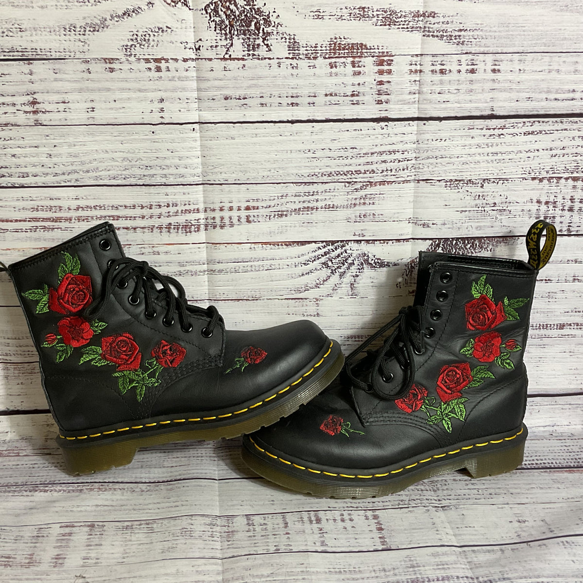 DR. MARTEN'S 1460 Vonda Women's Black Embroidered Roses Leather Boots- SZ 5