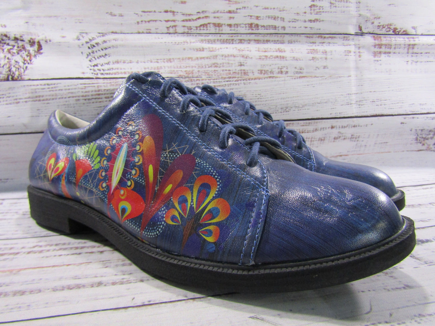 Icon Women's Blue Floral Print Sneakers Size 11