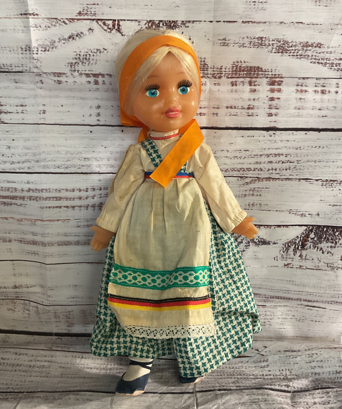 Lenigrushka Factory Vintage USSR Soviet Russia Plastic Dashenka Folk Doll
