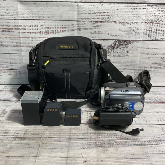 JVC Everio GZ-MG37U Camera w/ 3 Batteries UNTESTED