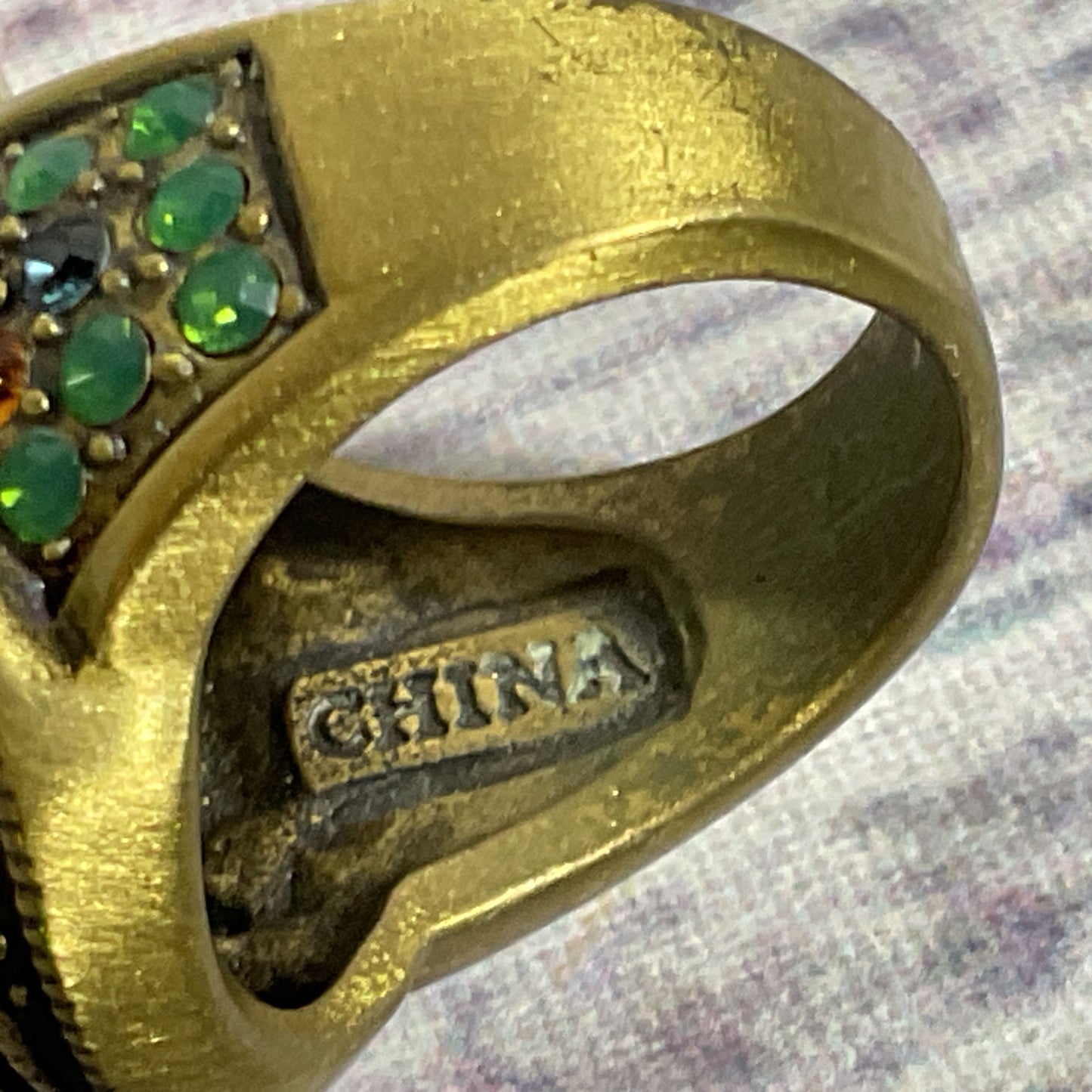 HEIDI DAUS Bronze & Multi Color Rhinestone SZ 5.25 Ring