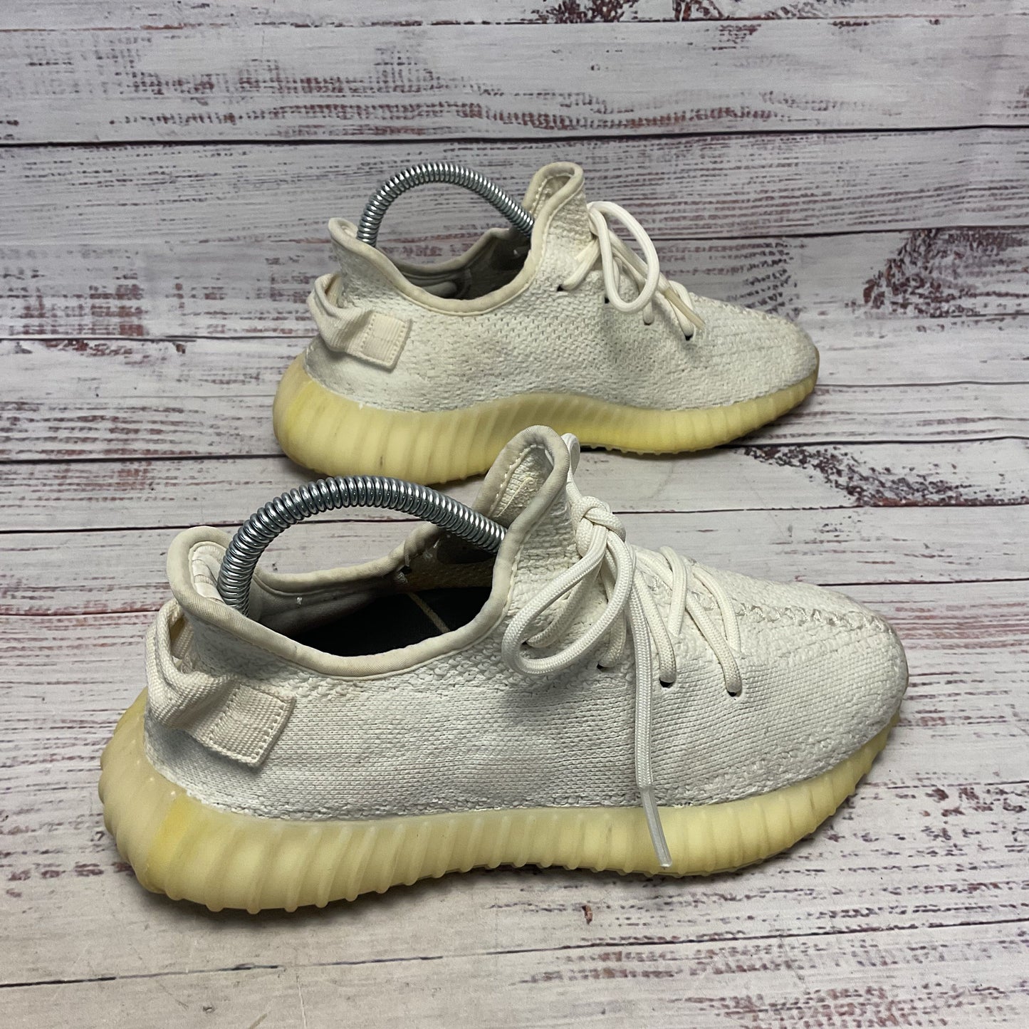adidas Yeezy Boost 350 V2 Low Cream White Athletic Shoe Men Size 6