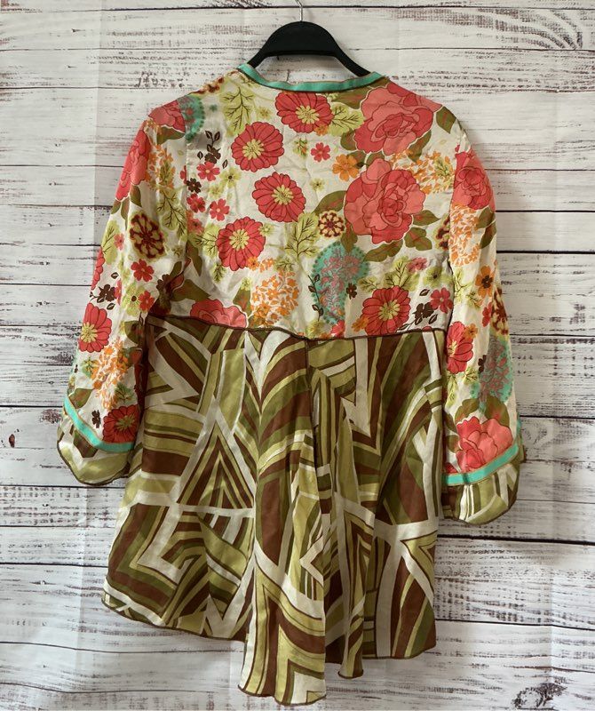Women's Cabi Multicolor Floral Silk Kimono Style Blouse Size M