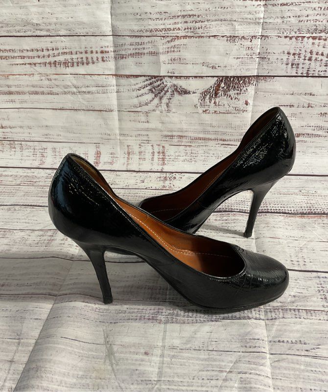 LANVIN Hiver 2010 Simple Black Patent Leather Pumps Size 37 EU/ 6 US