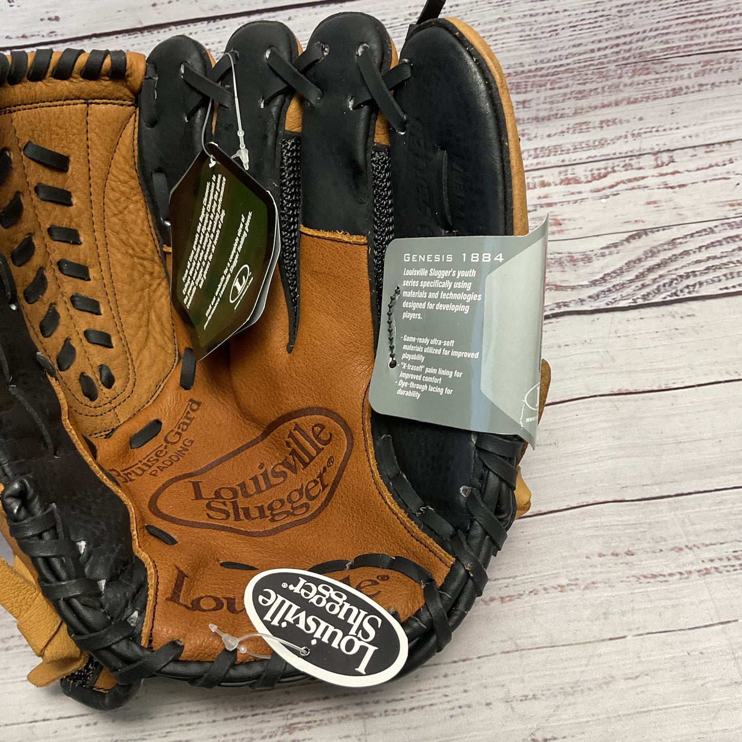 Louisville Slugger 12" Genesis Outfield/Pitcher Left Hand Baseball Glove New 2/2