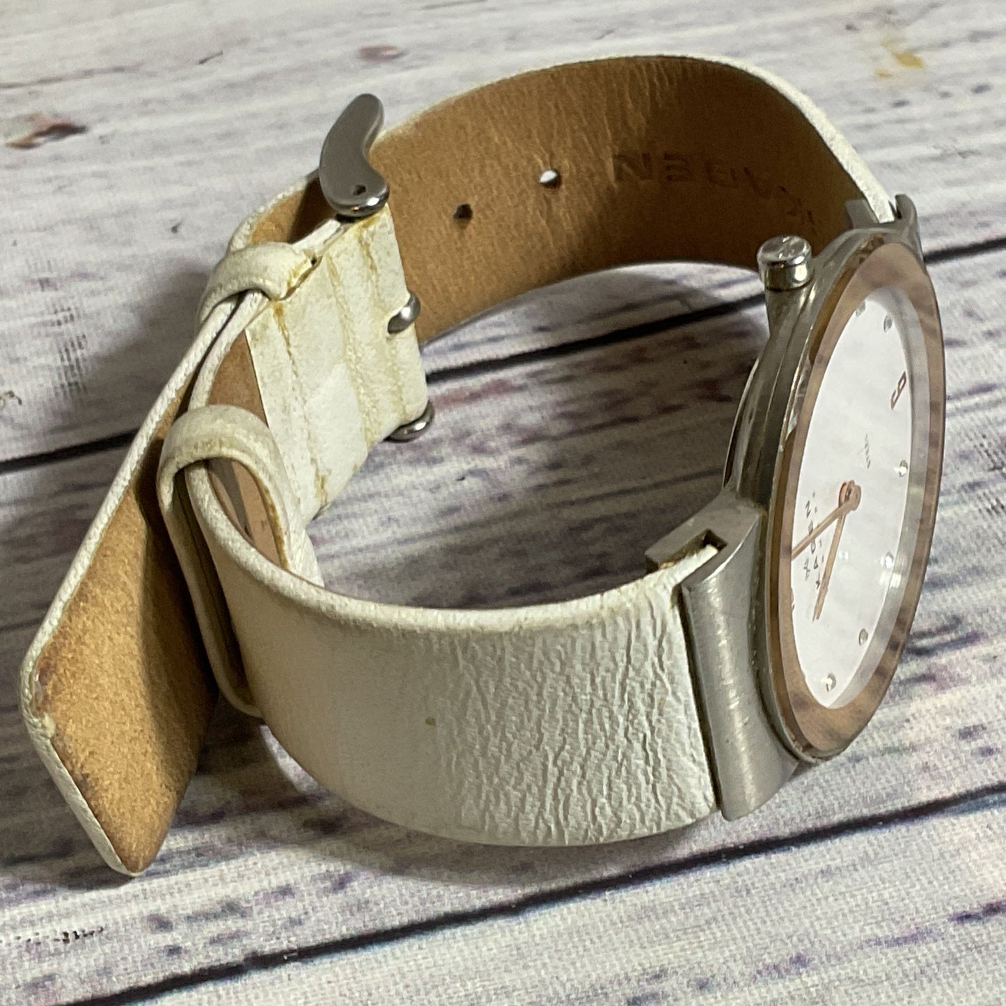 SKAGEN 358LSRLW Women's Gold Tone White Leather Band Watch