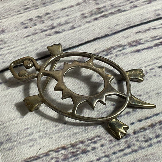 BELINDA WOODY B.W. Sterling Silver Turtle Brooch- 9.17g