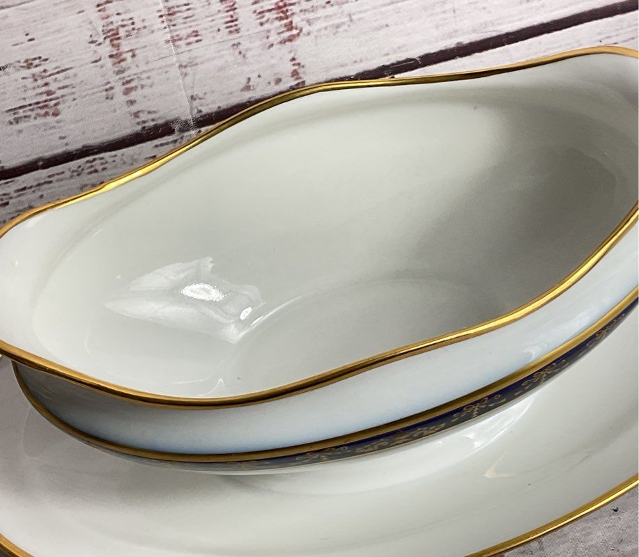 Richard Ginori 1735 Castello Gravy Boat with Attached Underplate White Blue