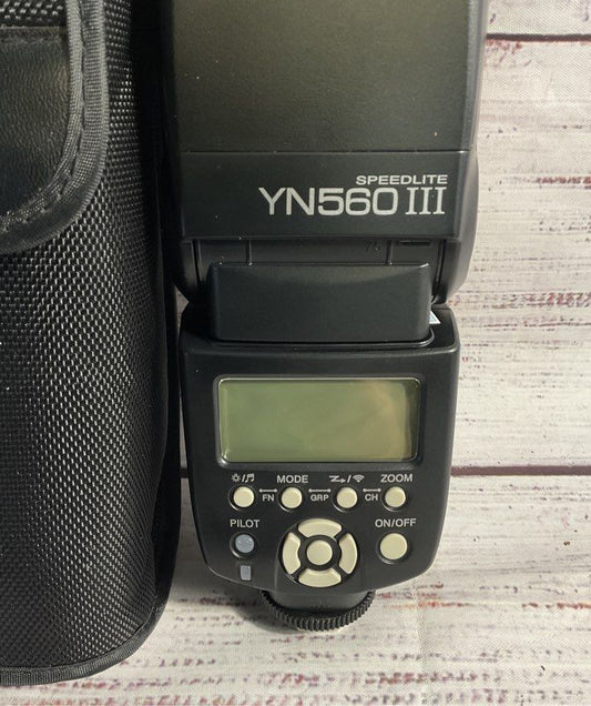 YONGNUO Speedlite YN-560-III Shoe Mount Flash