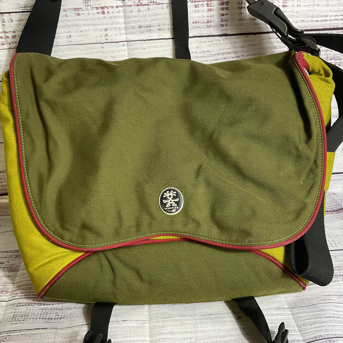CRUMPLER Green Laptop Messenger Crossbody Bag