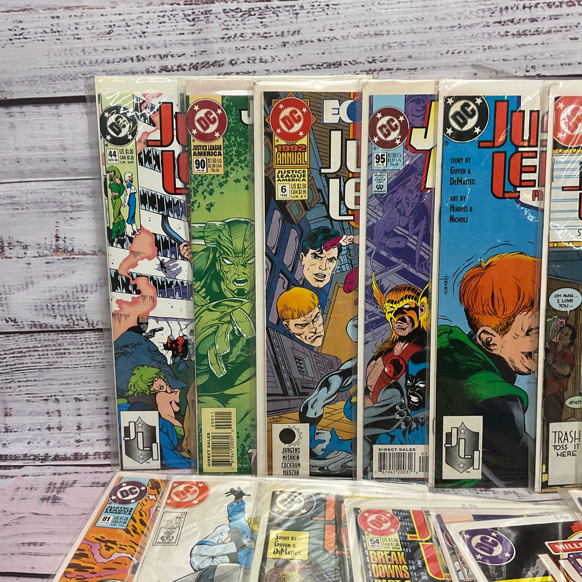DC Comics Justice League America International 1990s 17 Comic Lot