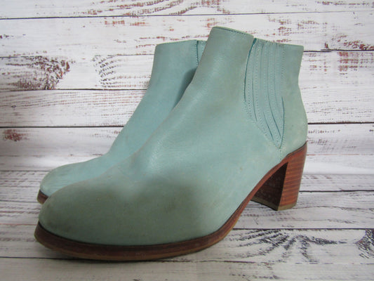 Wolverine by Samantha Pleet Women's Turquoise Leather Chelsea Ankle Boots Size 8