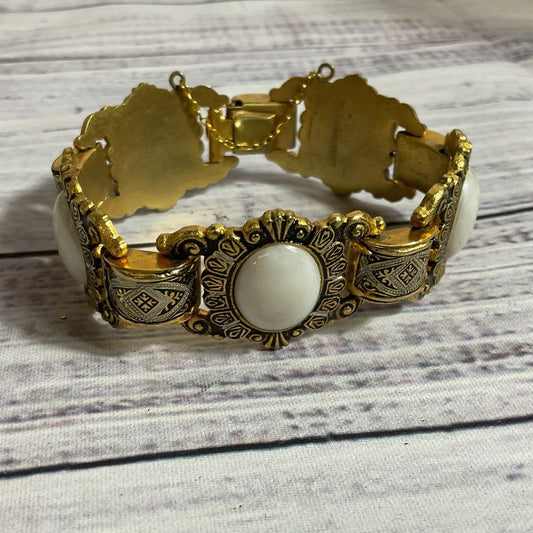 VTG. Gold Tone & Rhinestone Linked Bracelet- 6.5"