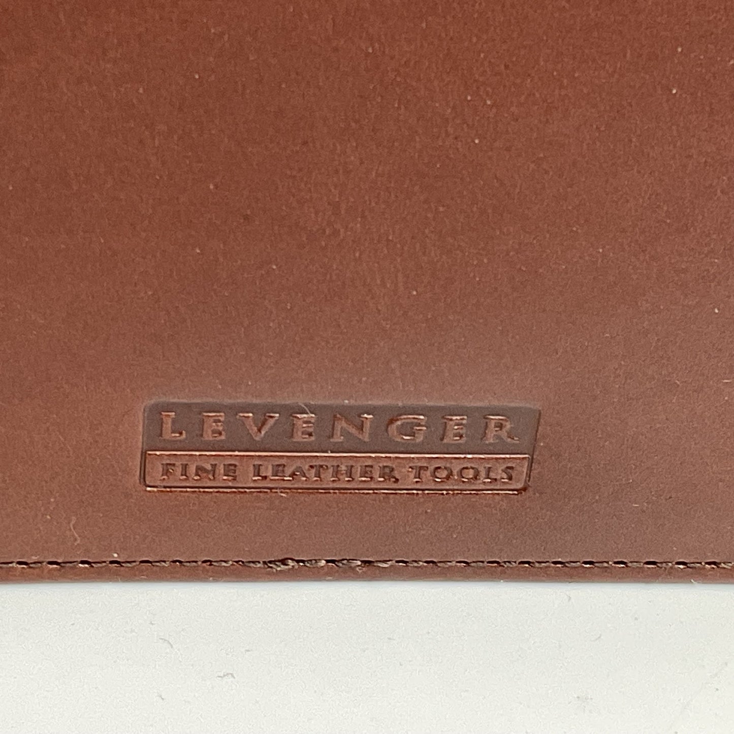 NEW LEVENGER Brown Leather Business Card Case