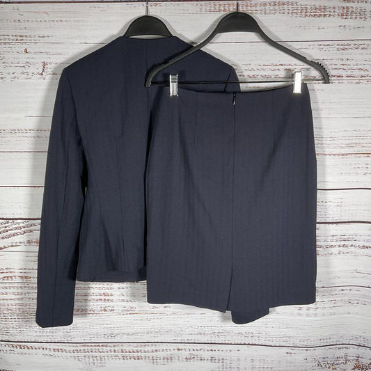 Hugo Boss Navy Blue Herringbone Jersa & Vikena Skirt Suit 2 pc. Set Read Desc.