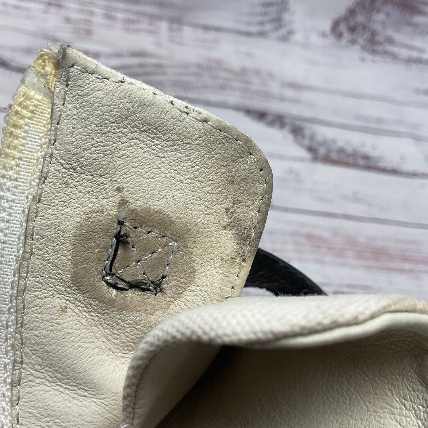 Ash White Canvas Hi-top Black Strap Buckle Sneaker Casual Shoe Women Size 7.5