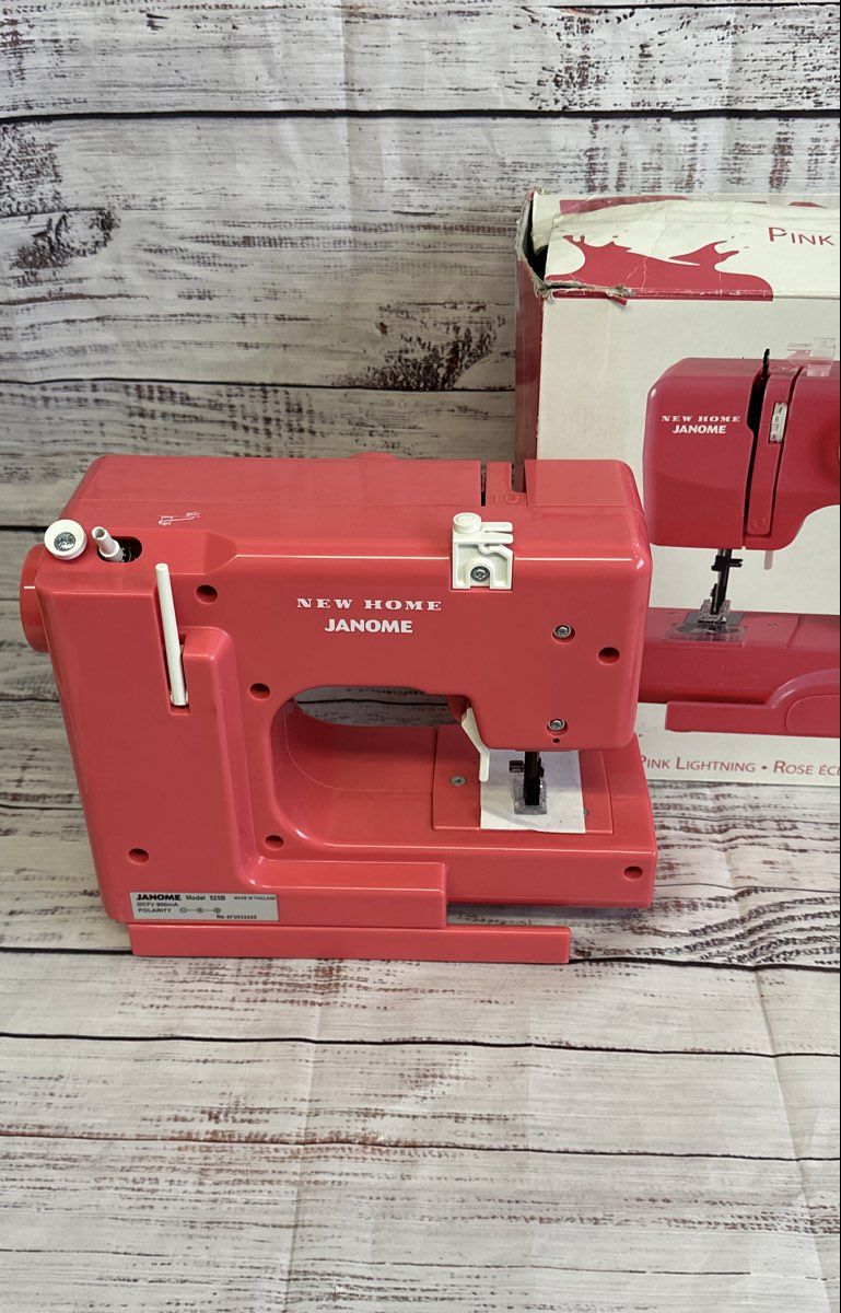 Janome Pink Lightening Sewing Machine Open Box Missing Power Cord