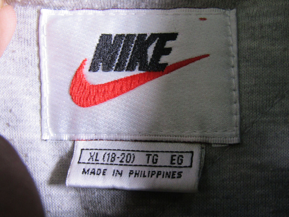 DAMAGED Vintage 1990's Nike Men's Blue Nylon Jacket Size XL