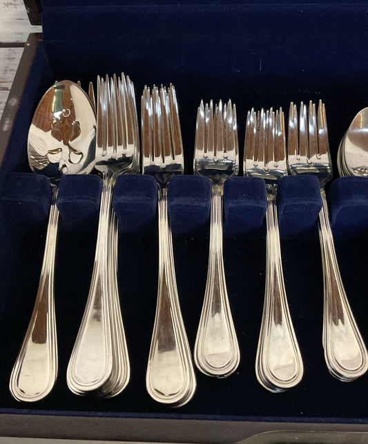 Wallace Delco Flatware Set Stainless Steel