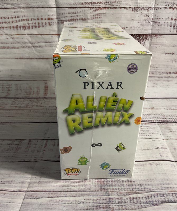 NEW SEALED Funko Pop Tee Bundle Disney Pixar Alien Remix Size XL