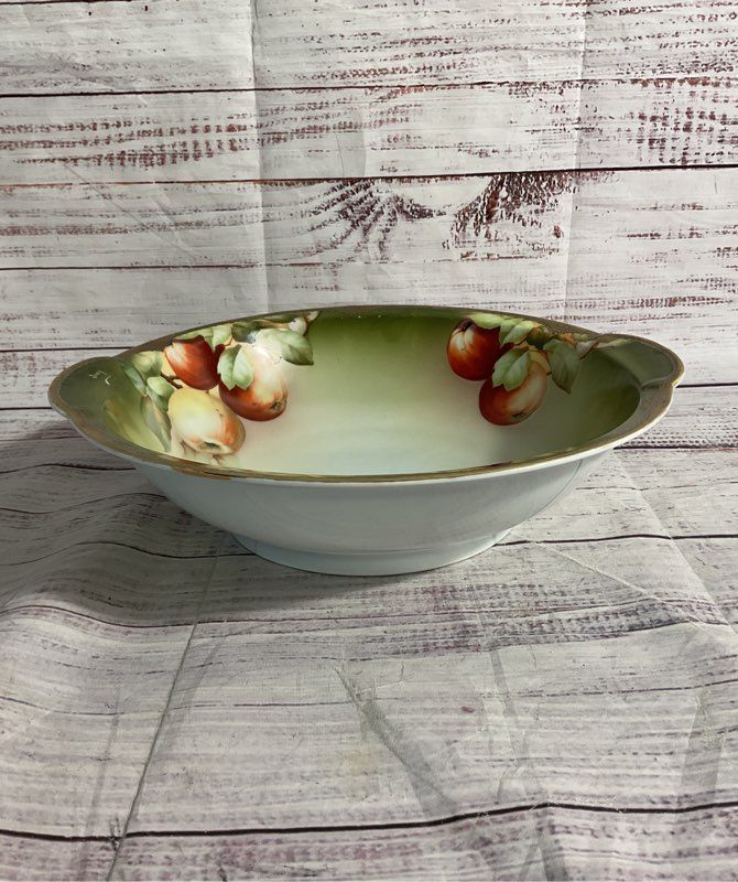 Vintage Thomas Sevres Bavaria Laragossa Hand Painted Apple Art Bowl