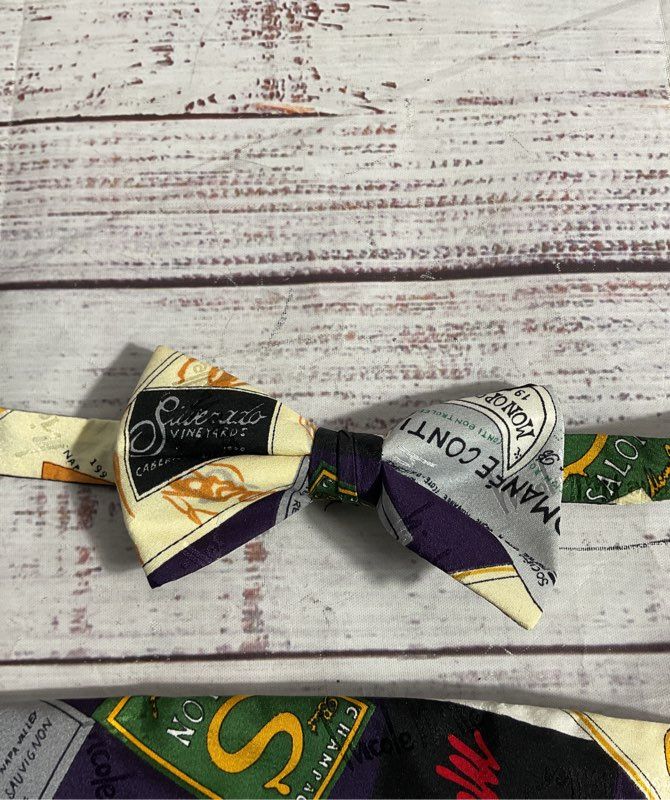 1994 Nicole Miller Silk Wine Chardonnay Wineries Cummerbund & Bowtie With Box