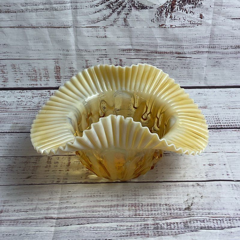 Vintage Ivory & Amber Swirl Glass Ruffled Edge 8" Bowl Vase