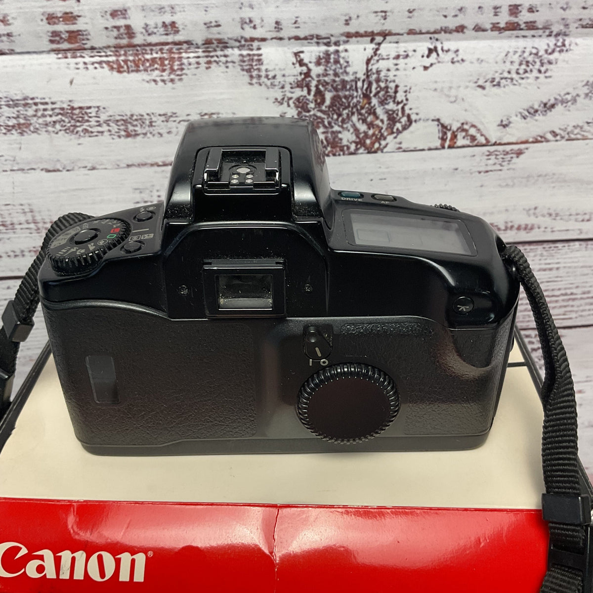 Canon EOS Elan 35mm Film SLR Camera Body Plus Box