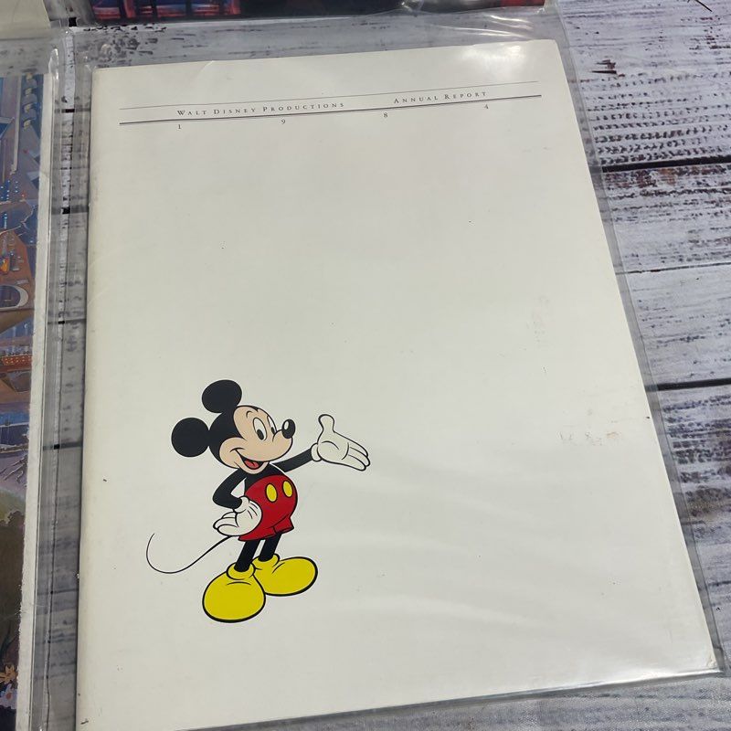 Lot Of 4 Vintage Walt Disney Productions Annual Reports 1979 1982 1983 2984