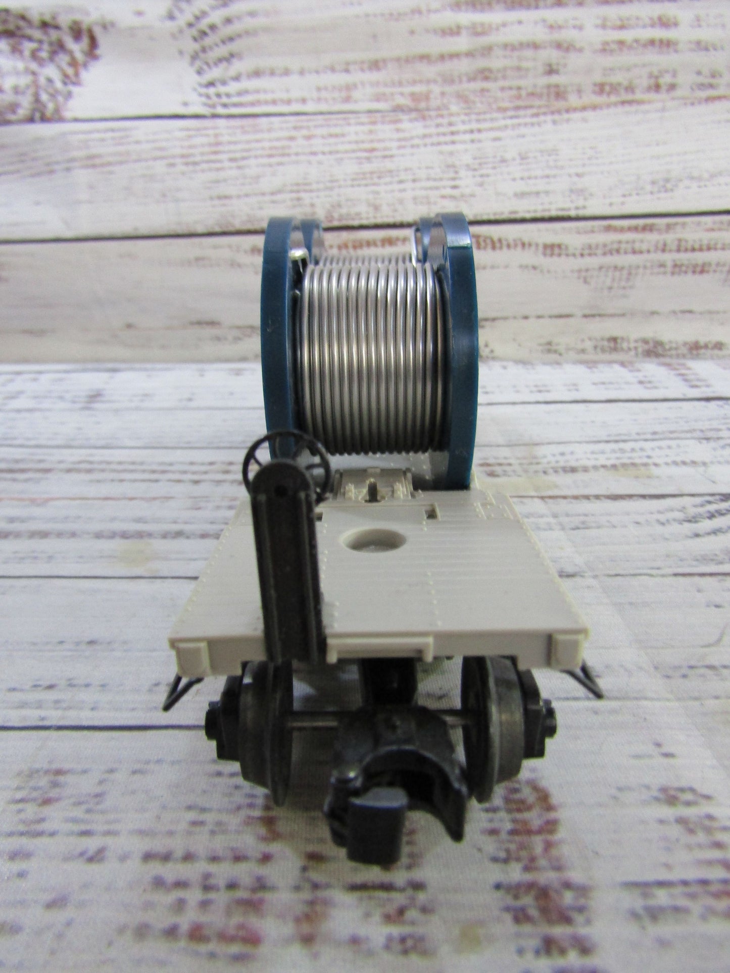 Lionel 16326 Santa Fe Flatcar With Cable Reels