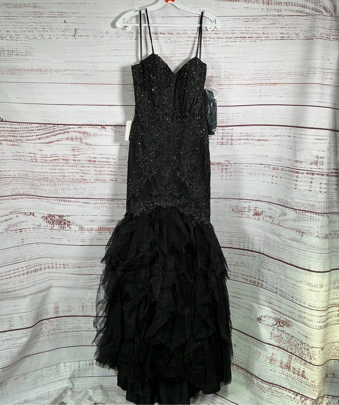 NWT Colors Long Gown w/ Lace up Bodice & Tulle Bottom Size 8 Retail $408
