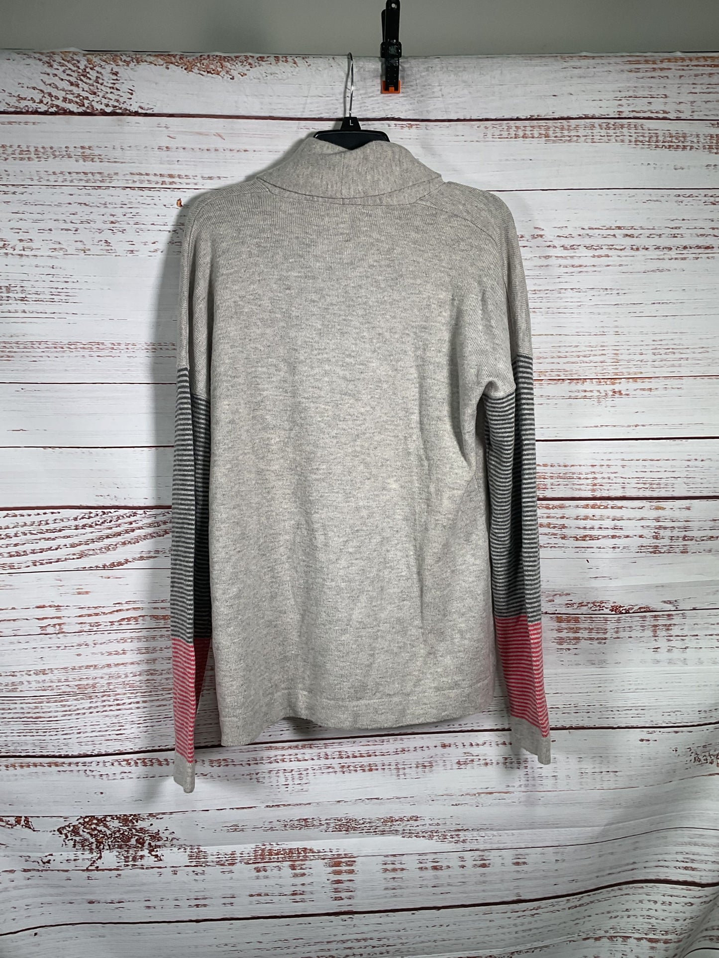Patagonia Gray Button Up Sweater with Pockets - Size XL