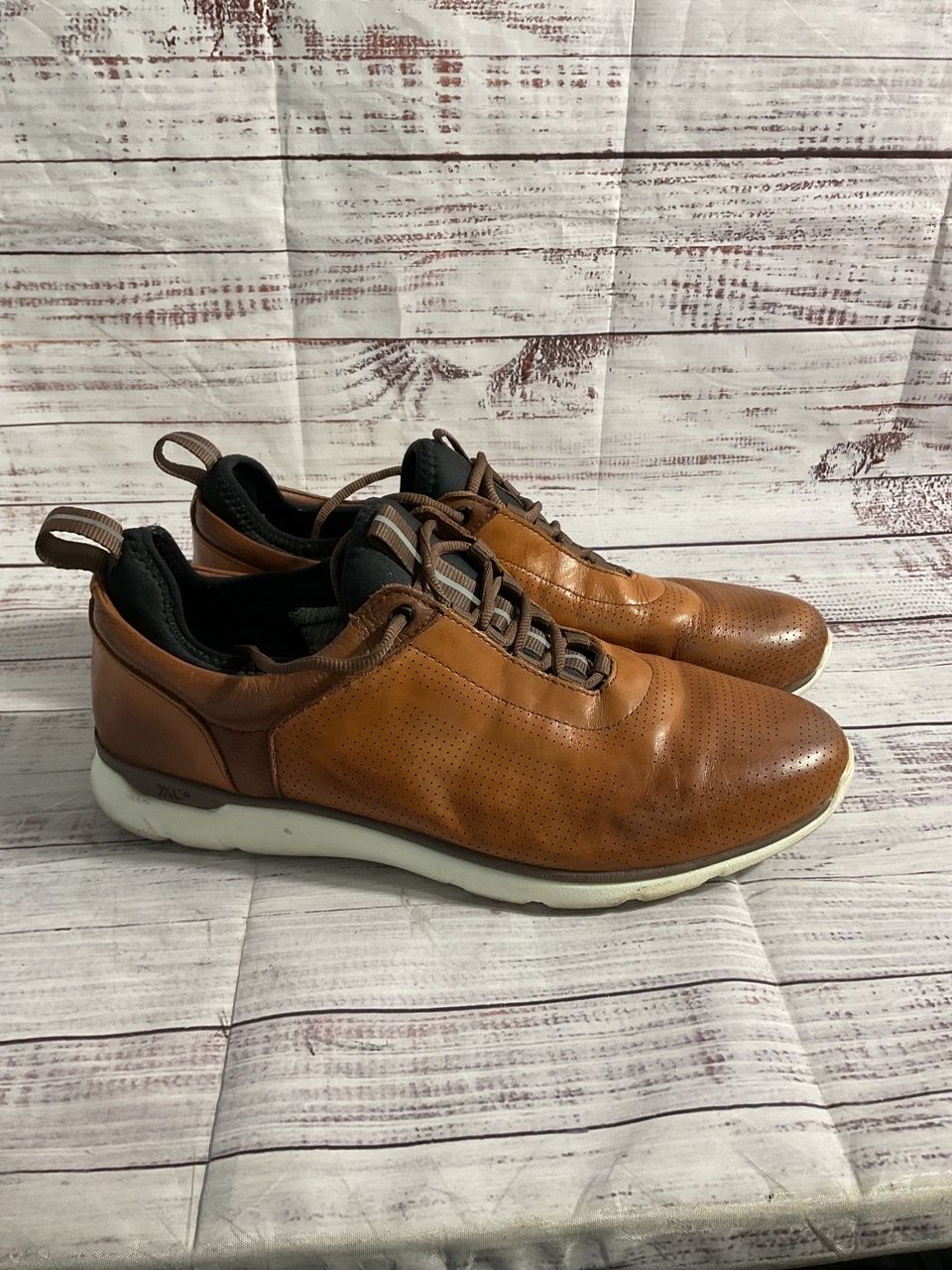 Johnston & Murphy Men's XC 4 Dual Width Sheepskin Brown Lace Up Shoes Size 13M