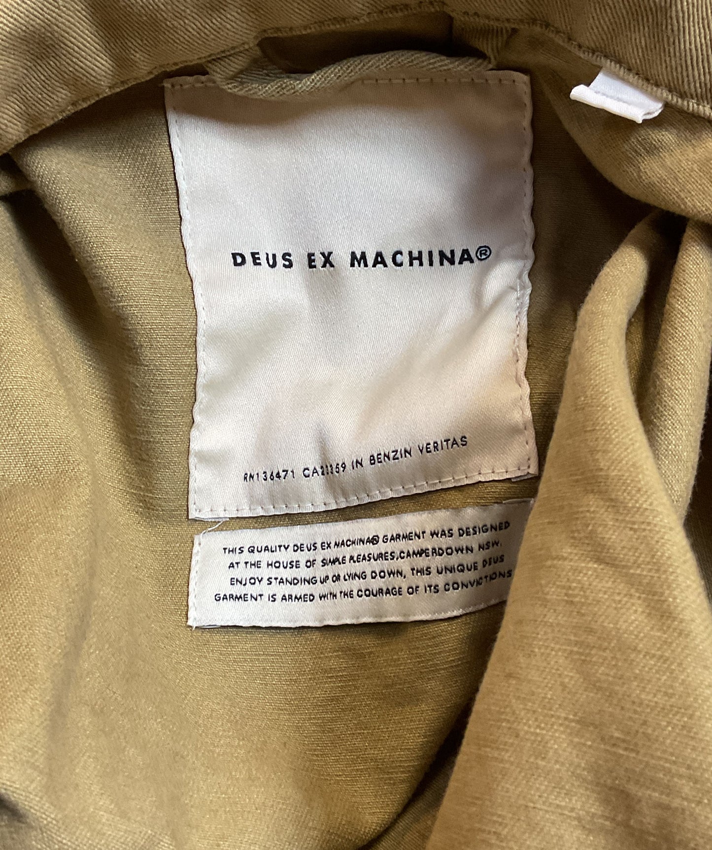 Deus Ex Machina Cropped Paloma Jacket Ecru Olive Large