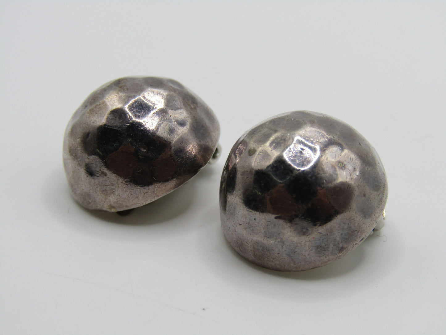 Vintage Handcrafted Hammered Sterling Silver Dome Clip-On Earring Made in Mexico