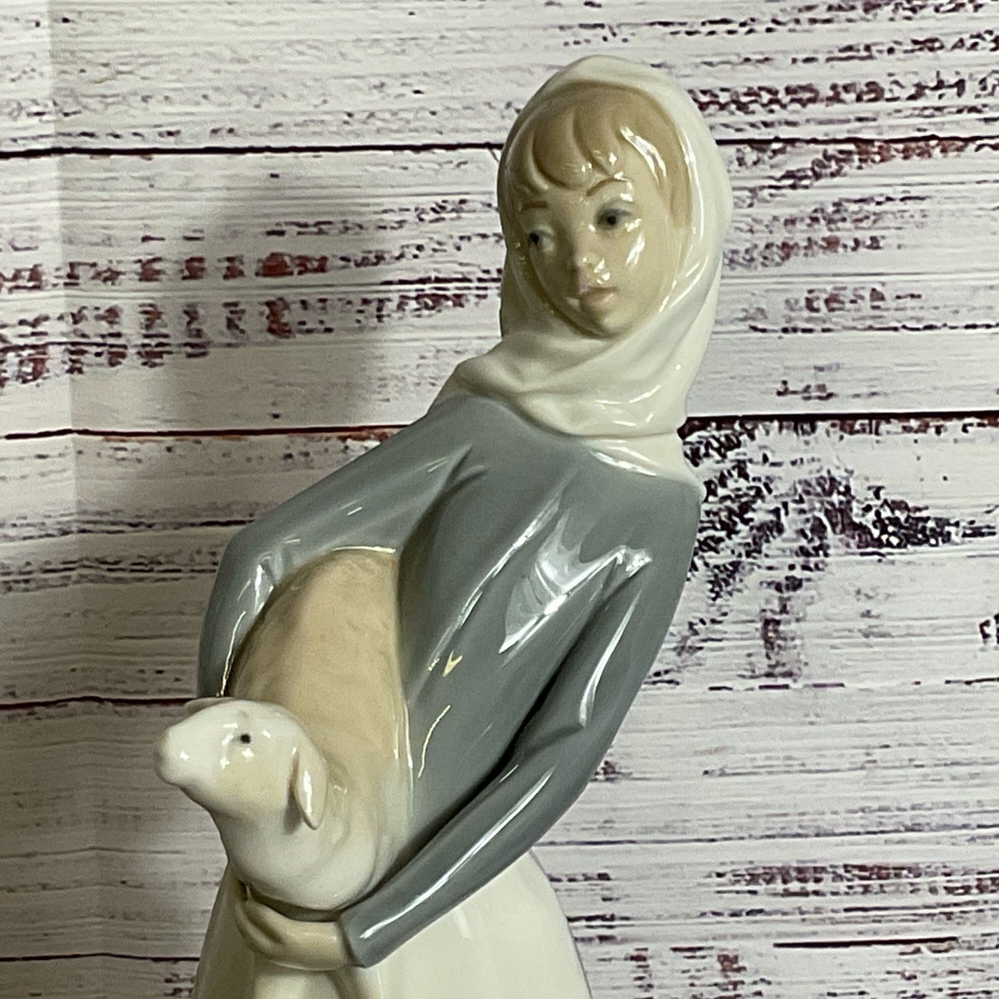 VTG. LLADRO Glossy Woman with Lamb 10.75" Figurine #G-22 M