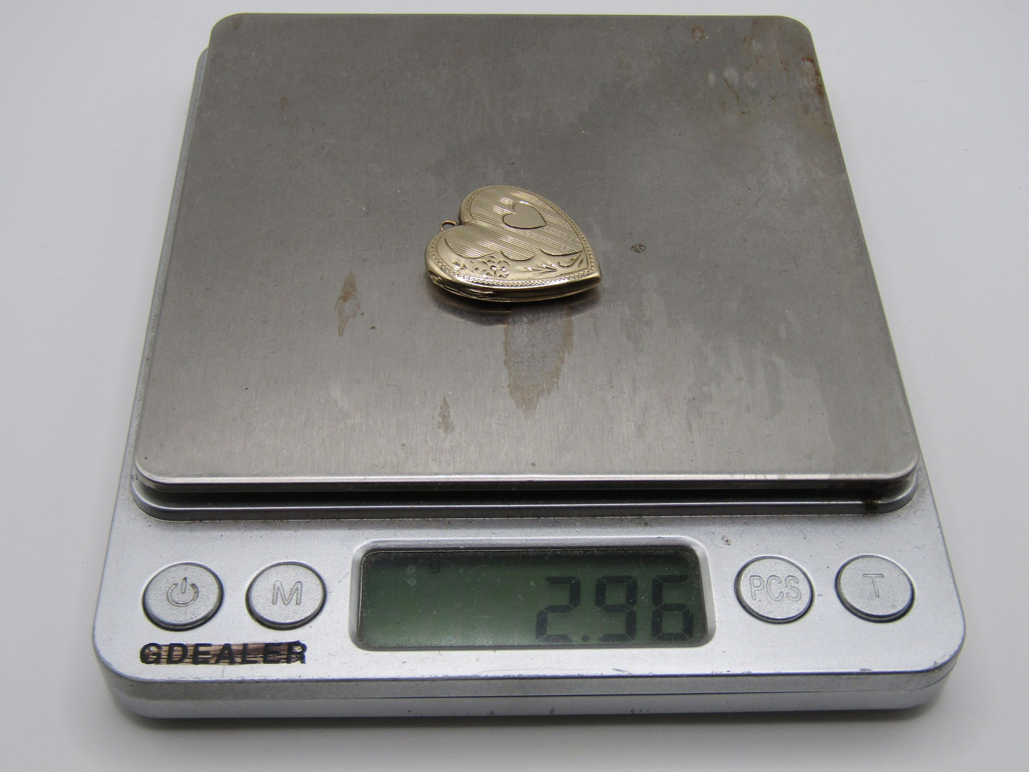 Vintage 10k Yellow Gold Floral Etched Heart Locket Pendant