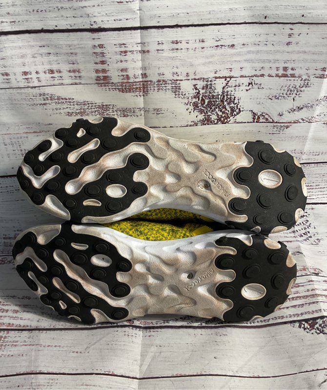 Nike React Element 55 Speed Women's 9.5 Yellow Snakeskin Shoes CT1551 700