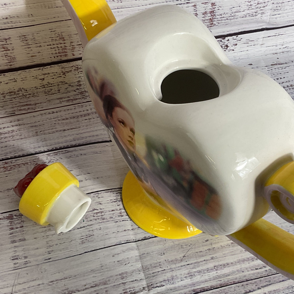 2000 T.E.C Dorothy Wizard Of Oz Porcelain Heart Teapot- 7.5" x 12"