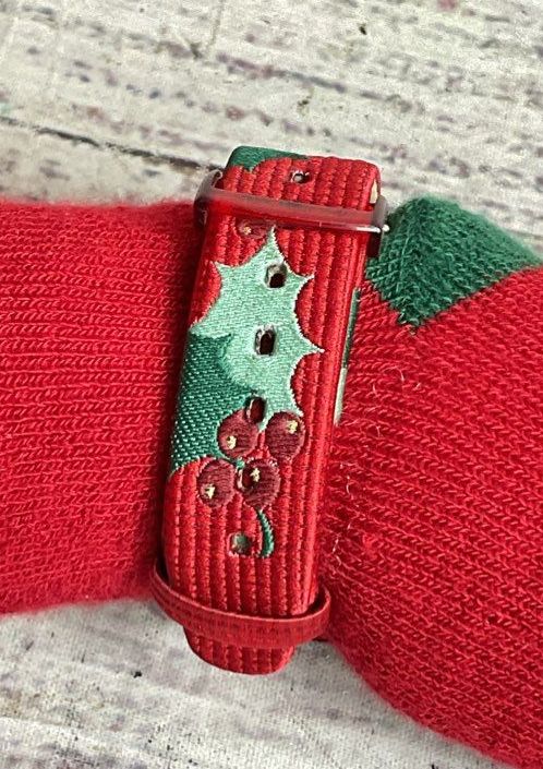 Swatch 2004 Holly Joy Model GZ189 Christmas Special Edition Watch Red