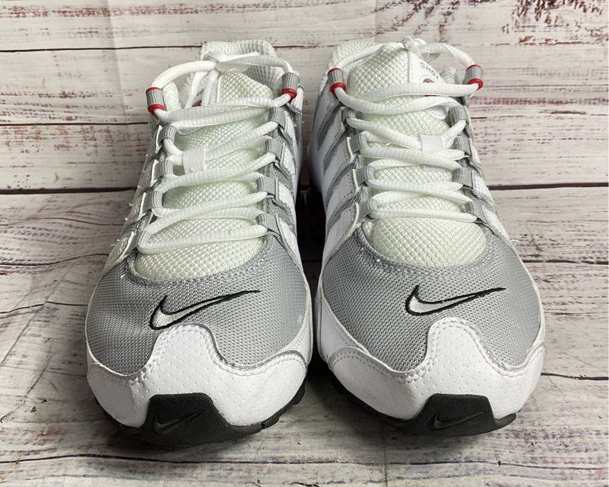 Nike Shox NZ Running Sneakers White Red Silver 6