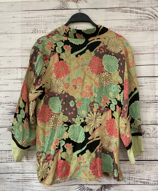 Women's Citron Floral Button down Blouse Size S