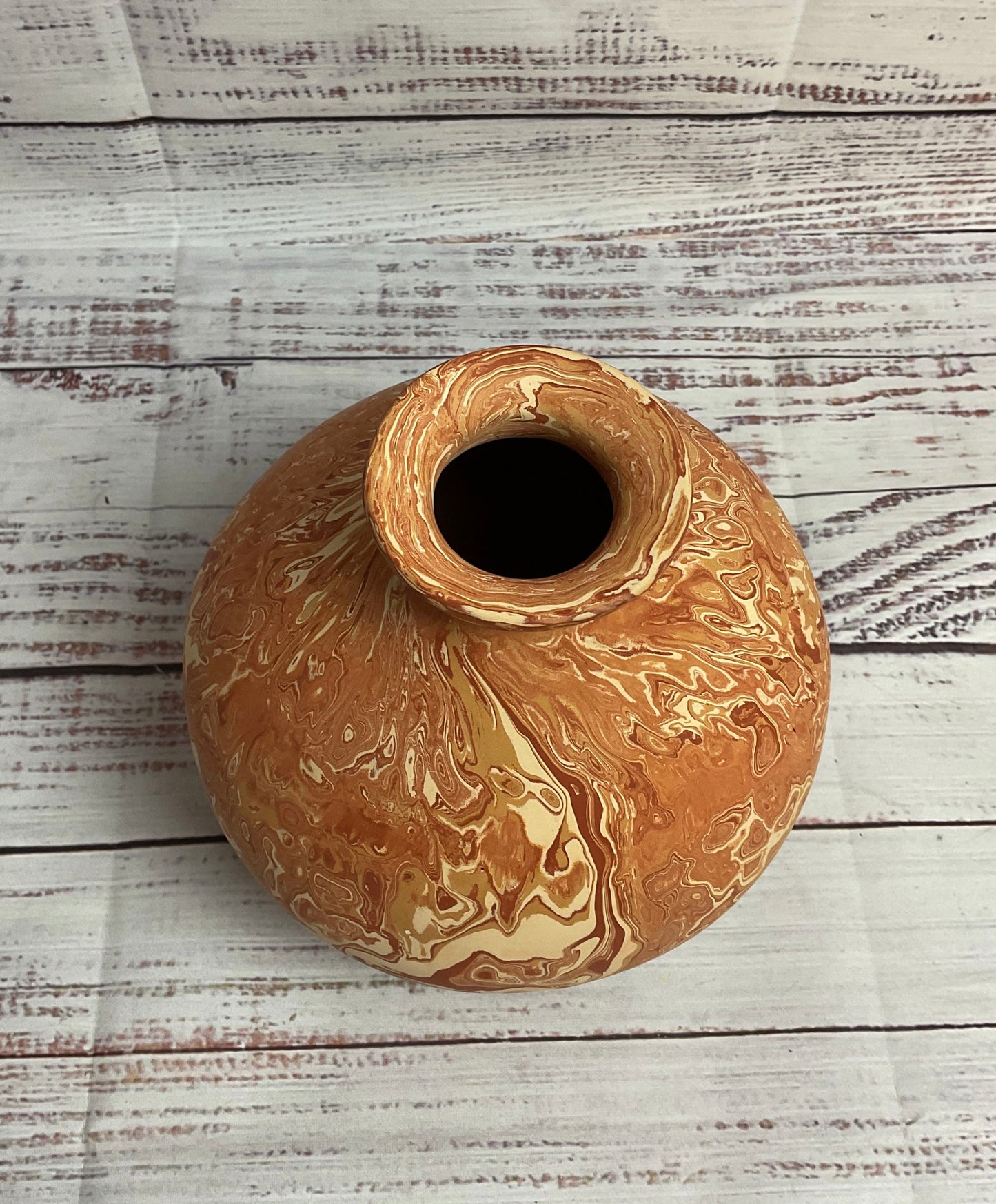 Art Pottery Vase Mata Ortiz Signed. Martha Quezada