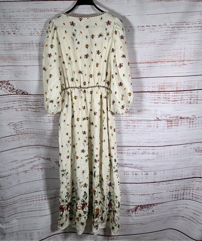 NWT Max Studio Ivory Floral Print Maxi Dress Plunging Neckline Sz M Retail $198