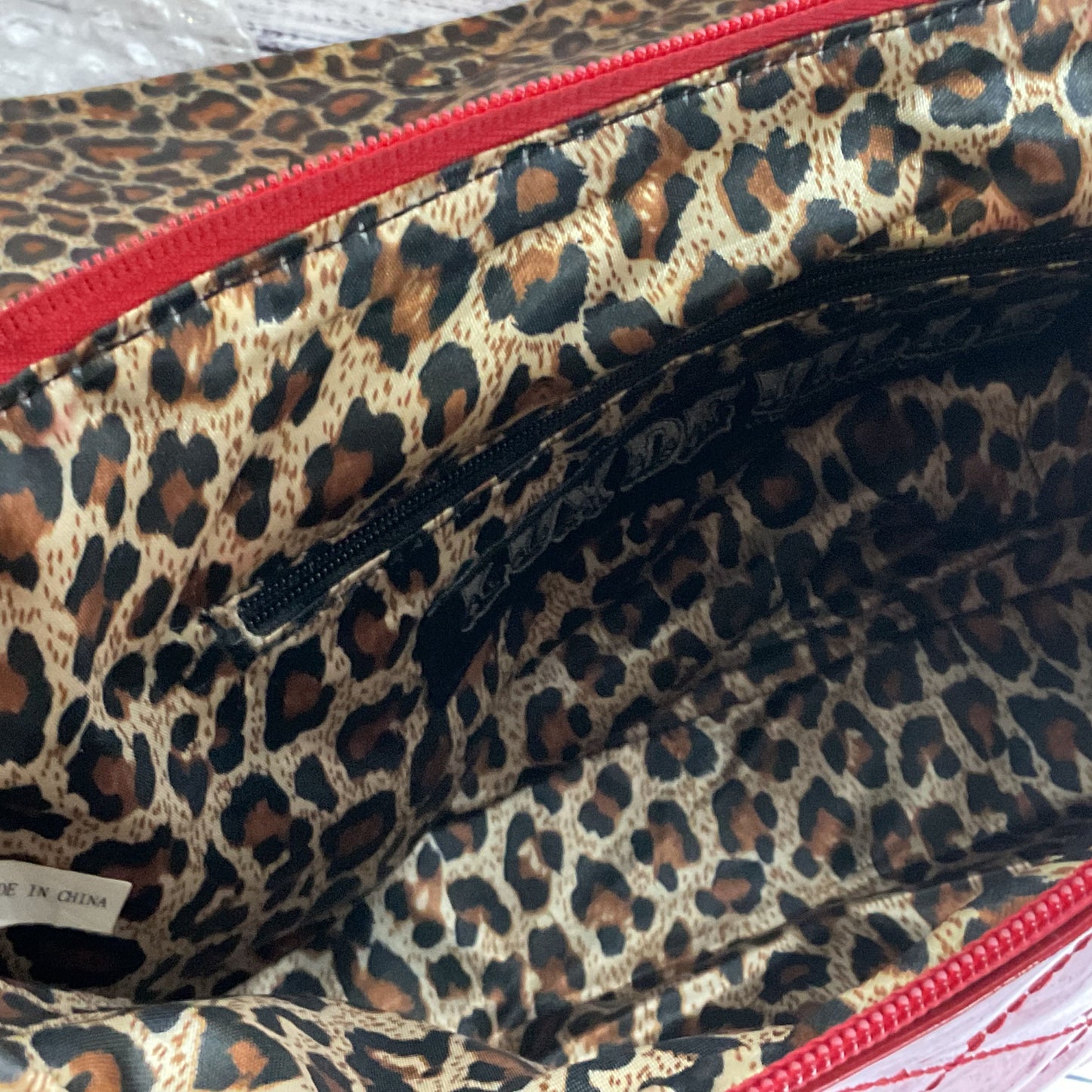 LUX DE VILLE Red Quilted Faux Patent Leather Chain Strap Shoulder Bag 8.5" x 12"