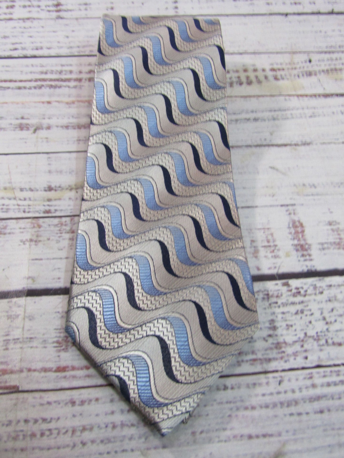 Jhane Barnes Men's Gray & Blue Abstract Wave Pattern Silk Tie