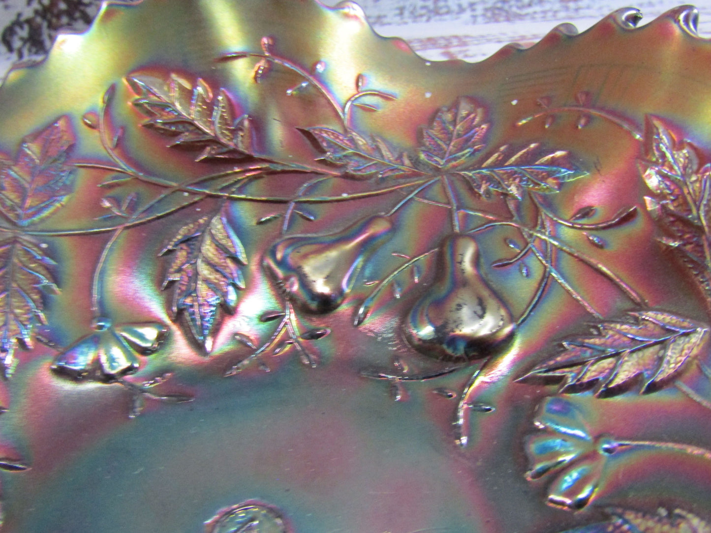 Northwood Glass Fruit Vine Repousse Bowl