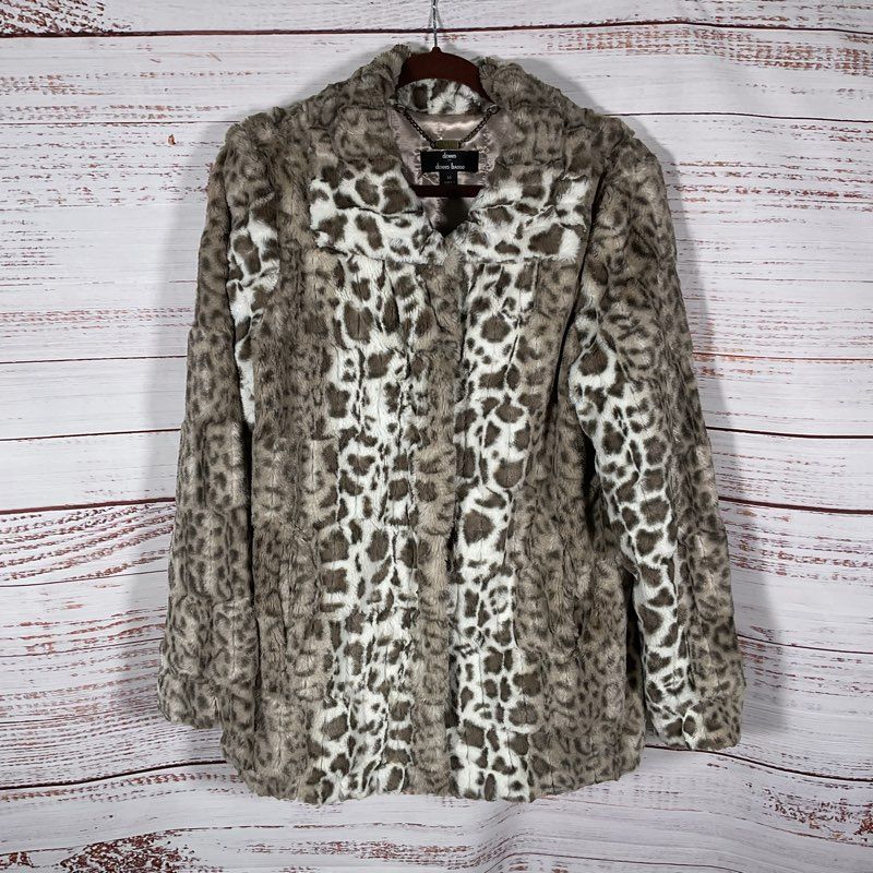 Dennis Basso White/Gray Snow Leopard Print Faux Fur Jacket - Size M