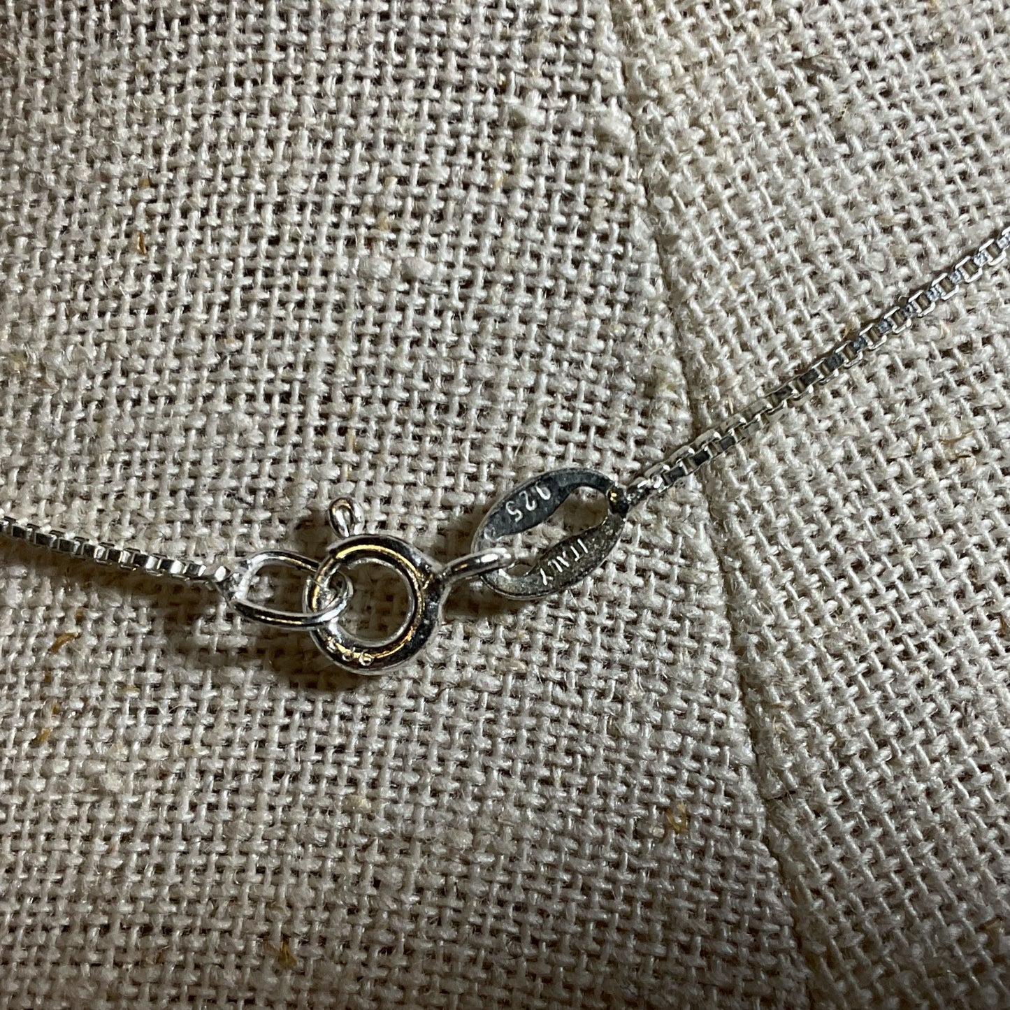 Sterling Silver Garnet & Onyx Pendant 18.5" Chain Necklace- 6.07g