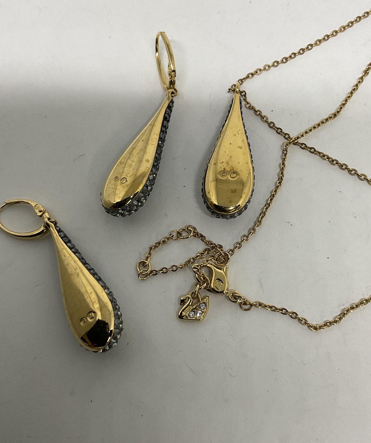 Swarovski Gold Tone with Crystals Necklace & Earrings Set
